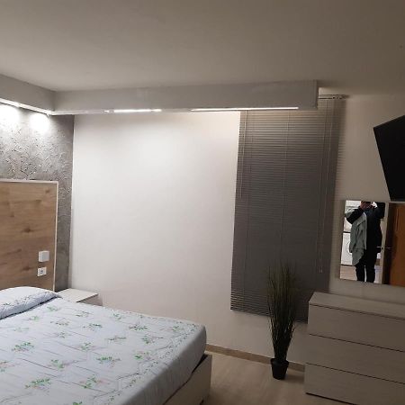 Massaro Apartments Via Bramante Pescara Ngoại thất bức ảnh