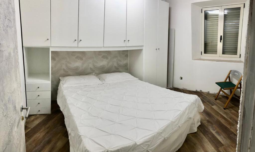 Massaro Apartments Via Bramante Pescara Ngoại thất bức ảnh